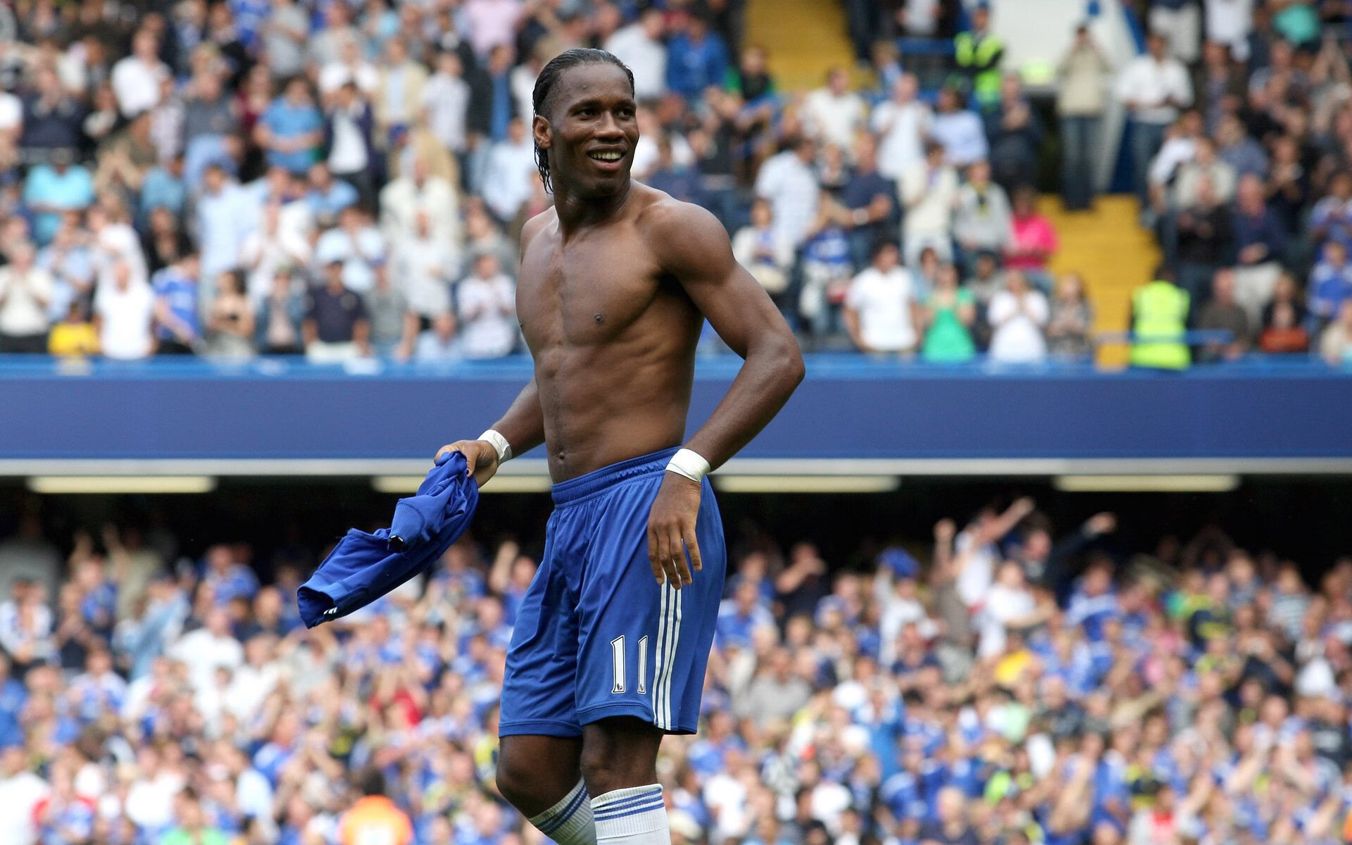 爱游戏综合娱乐-_智能器材助力马拉松：科学训练新里程_，马拉松机器人